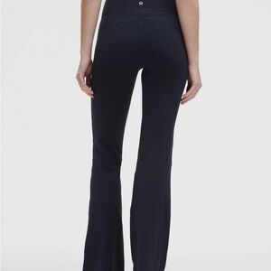 Pre-Owned Lululemon Athletica Black Flare Pants